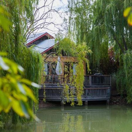 Hotel Perricoota Vines Retreat Moama Exterior foto
